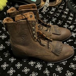Womens Ariat Roper boot size 8